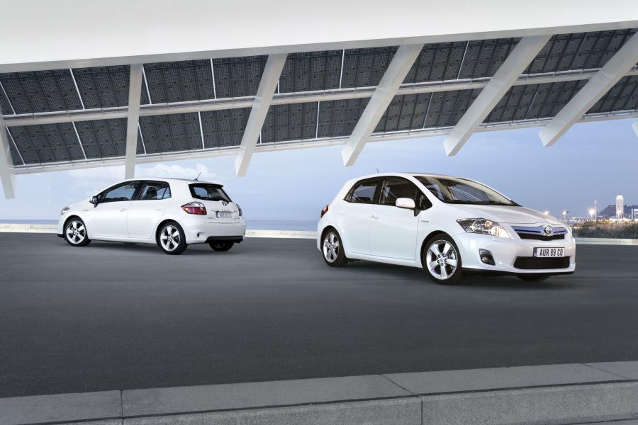  Toyota Auris HSD 2010 года  (фото 66 из 111)